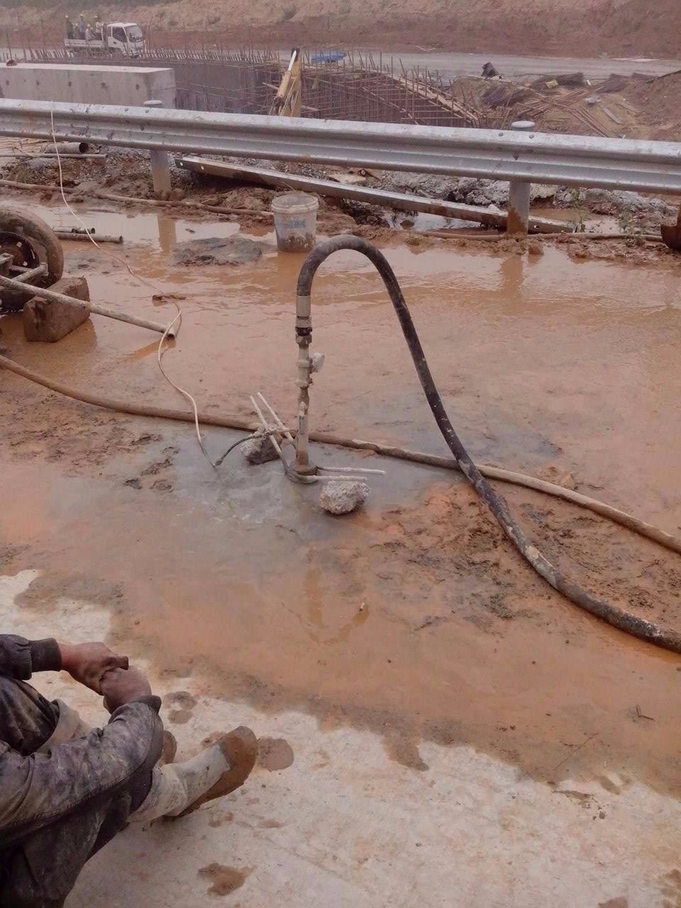 竹山路基压密注浆